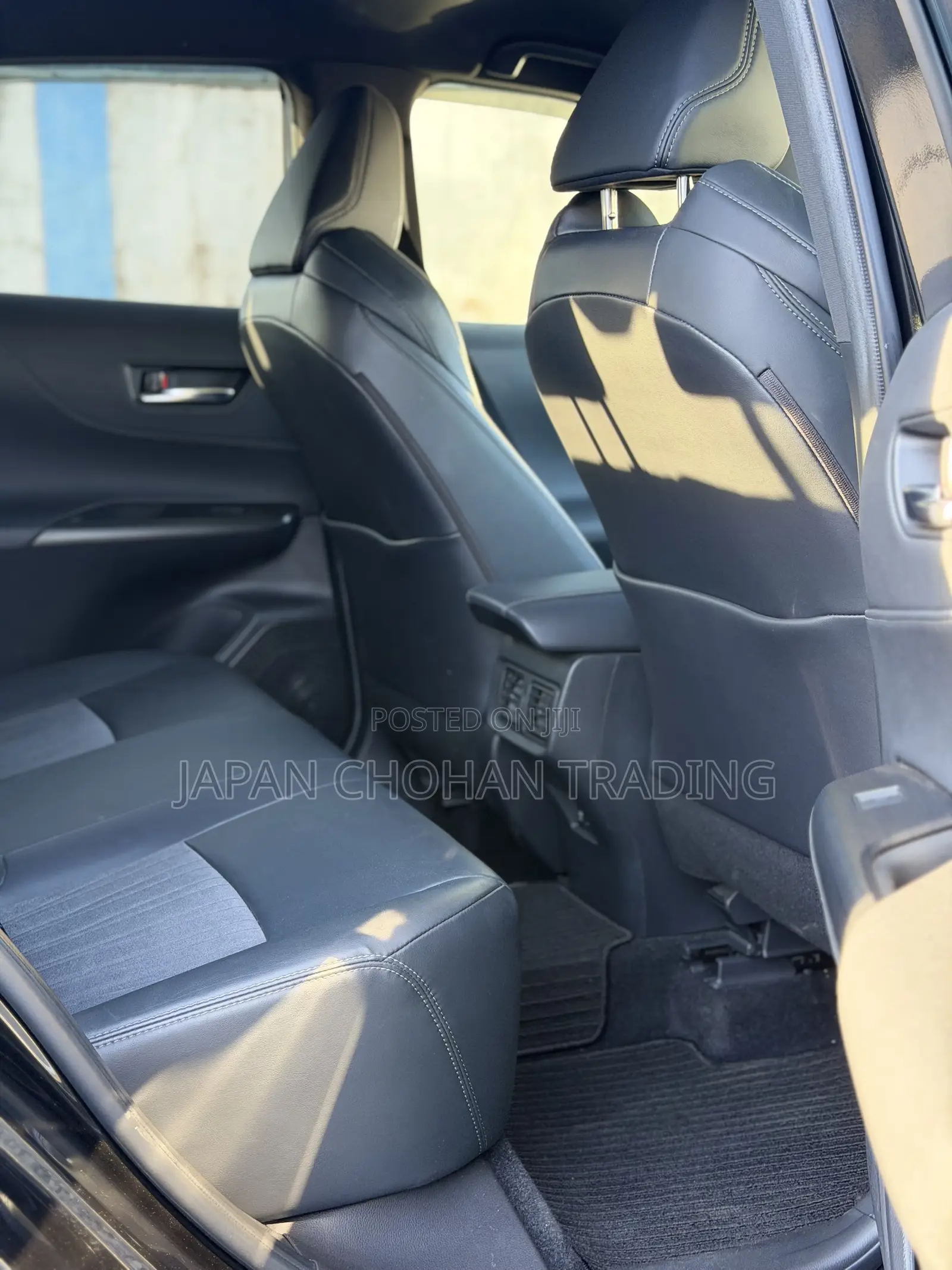 Toyota Harrier 2.0 4WD 2020 Black