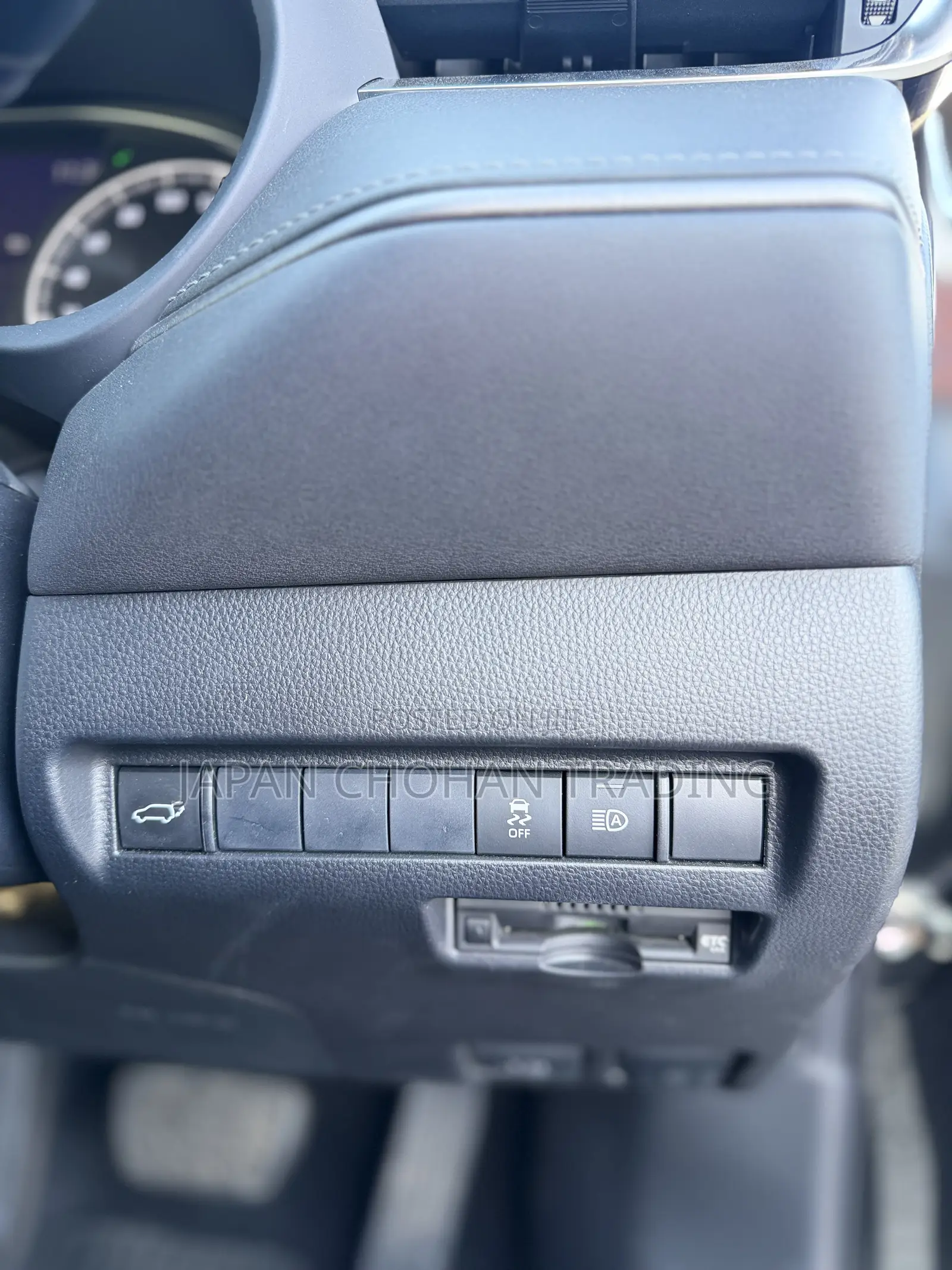 Toyota Harrier 2.0 4WD 2020 Black