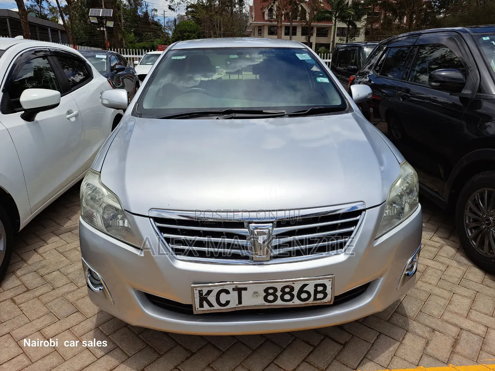 Toyota Premio 2012 Silver