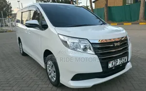 Toyota Noah 2.0 FWD (7 Seater) 2017 White