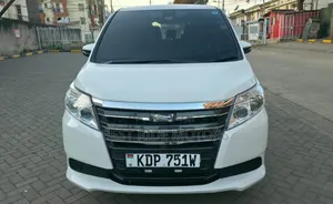 Toyota Noah 2.0 FWD (7 Seater) 2017 White