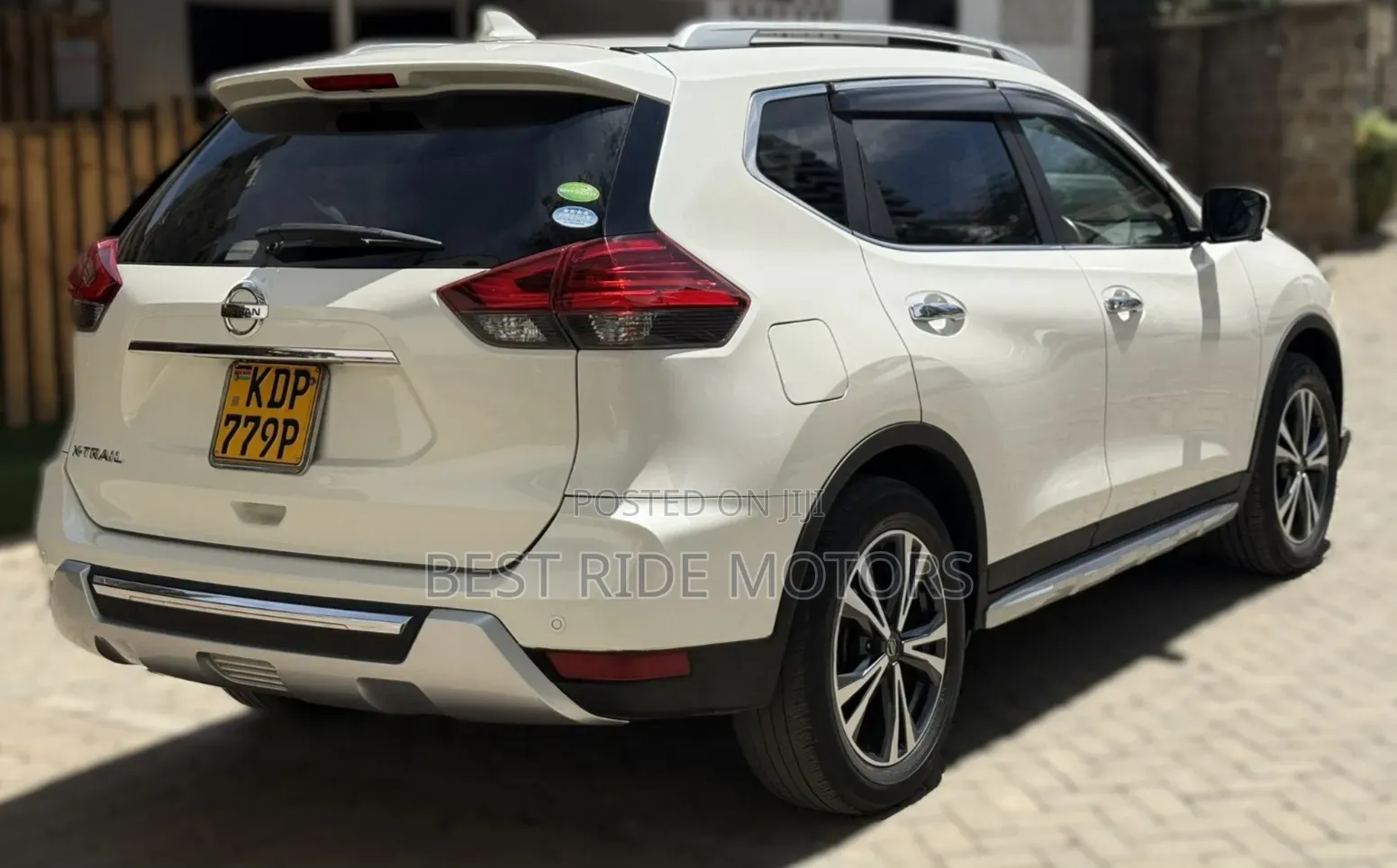 Nissan X-Trail 2.0 Petrol AWD 2017 White