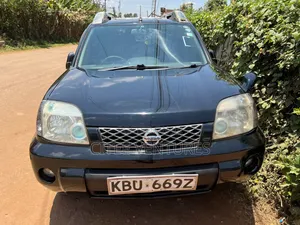 Nissan X-Trail 2006 Black