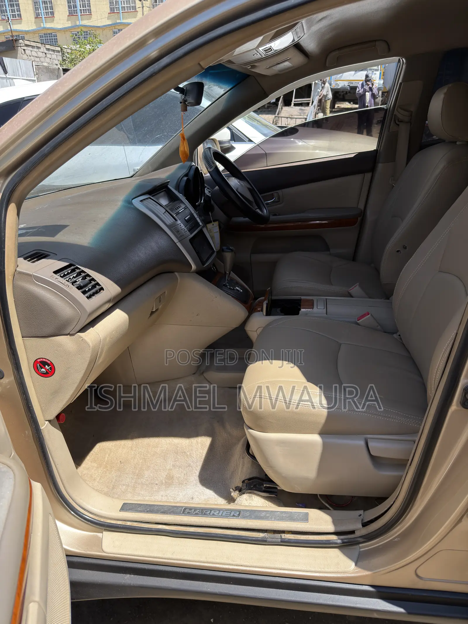 Toyota Harrier 240G 2012 Gold