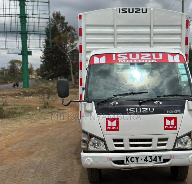 Isuzu NKR Local