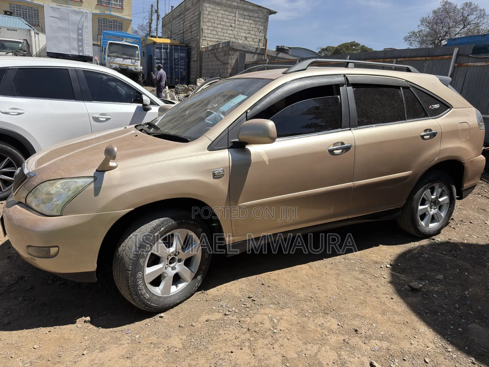 Toyota Harrier 240G 2012 Gold