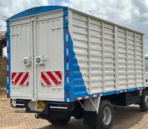 Isuzu NKR Local