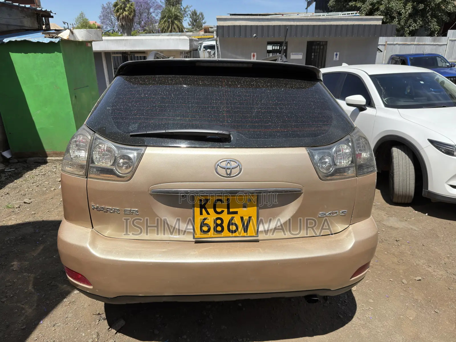 Toyota Harrier 240G 2012 Gold