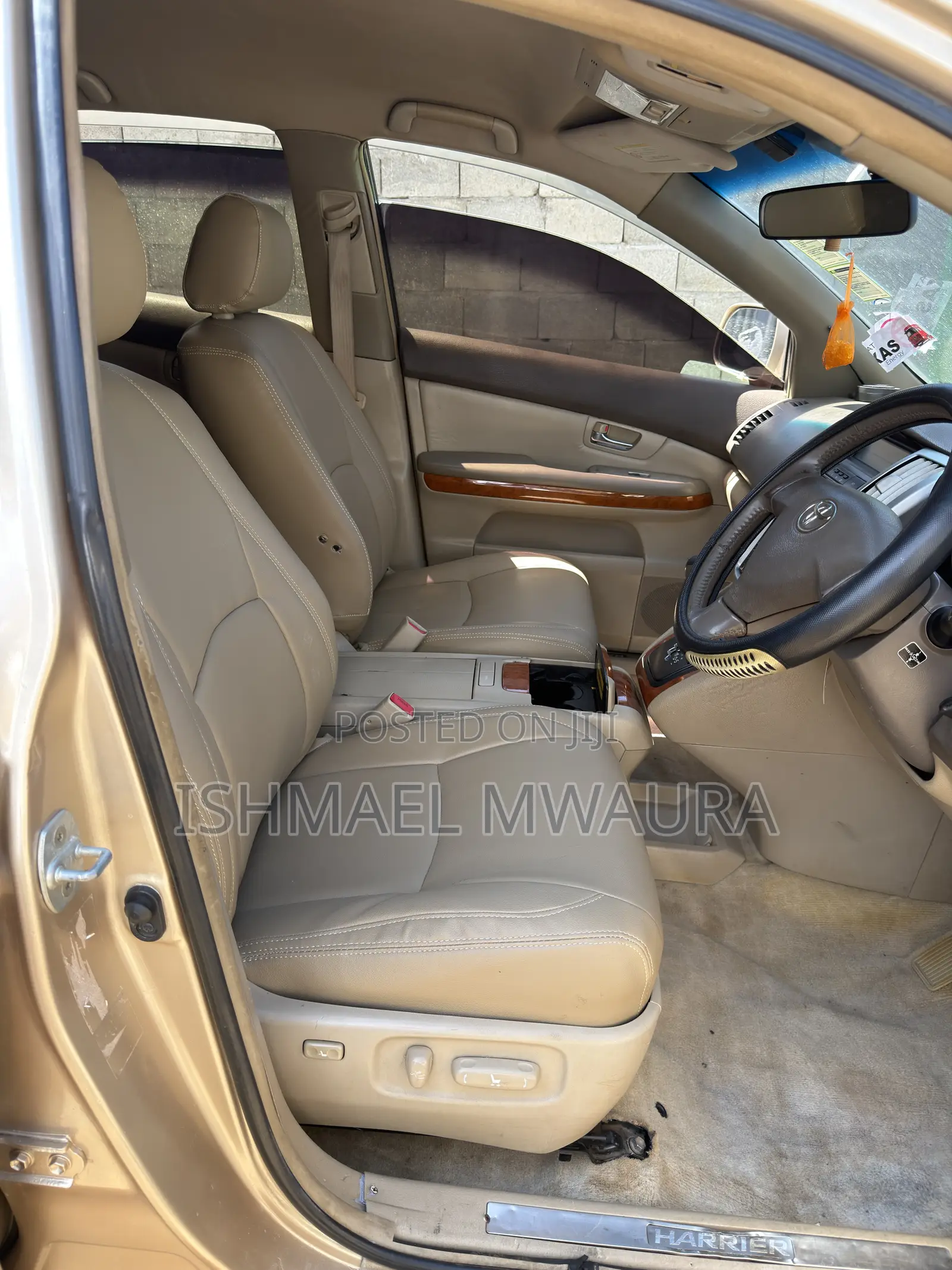 Toyota Harrier 240G 2012 Gold