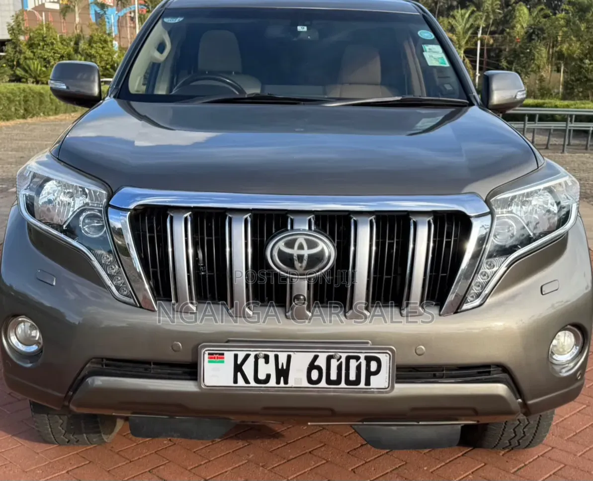 Toyota Land Cruiser Prado 2015 Gray