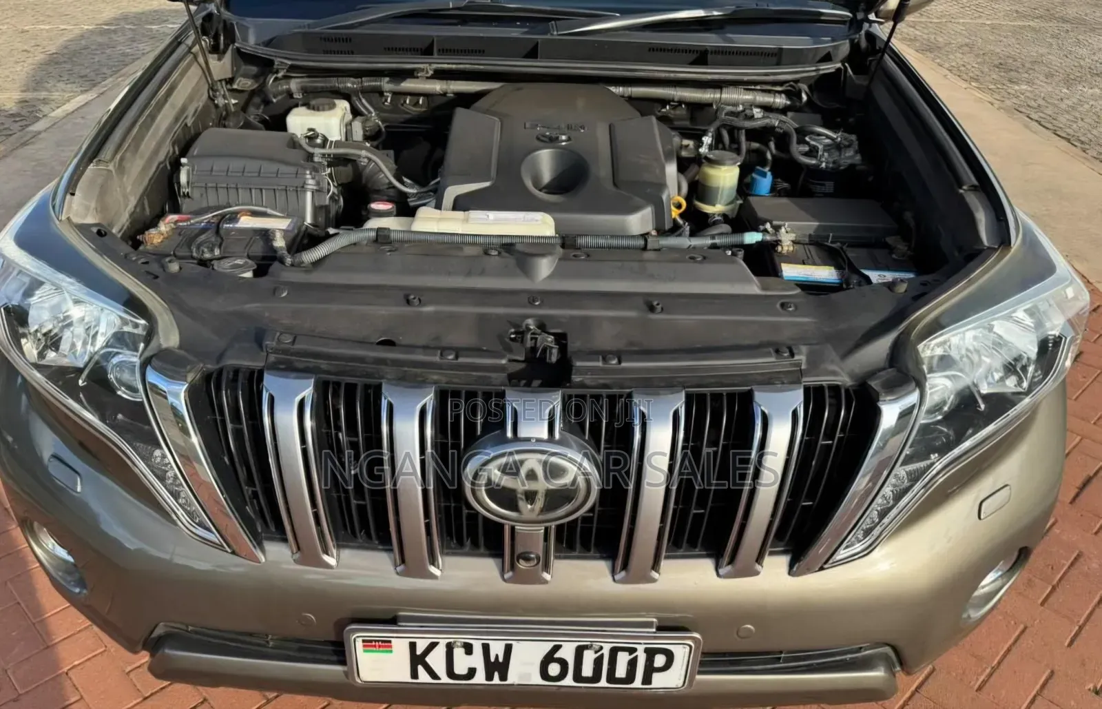 Toyota Land Cruiser Prado 2015 Gray