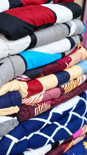 We Are Selling Brand New Woolen Duvet 6 by 6