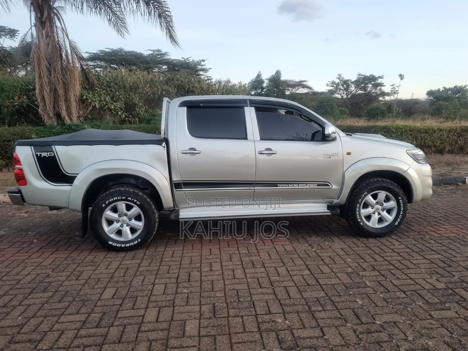Toyota Hilux 2009 Silver