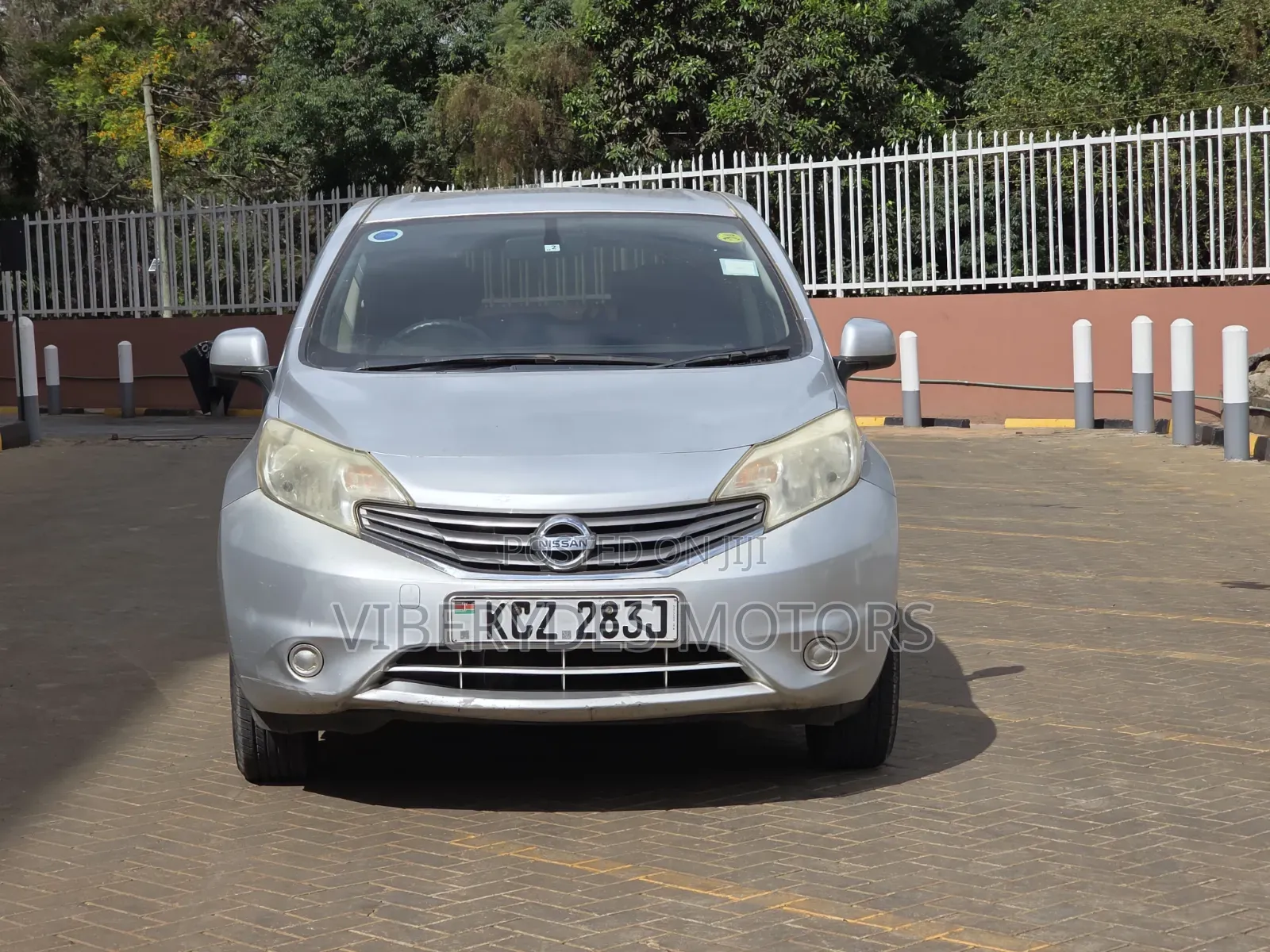 Nissan Note 2012 Silver