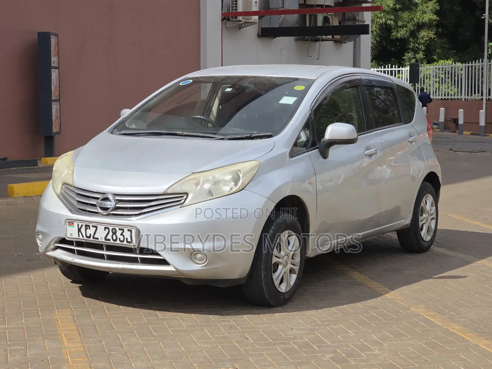 Nissan Note 2012 Silver