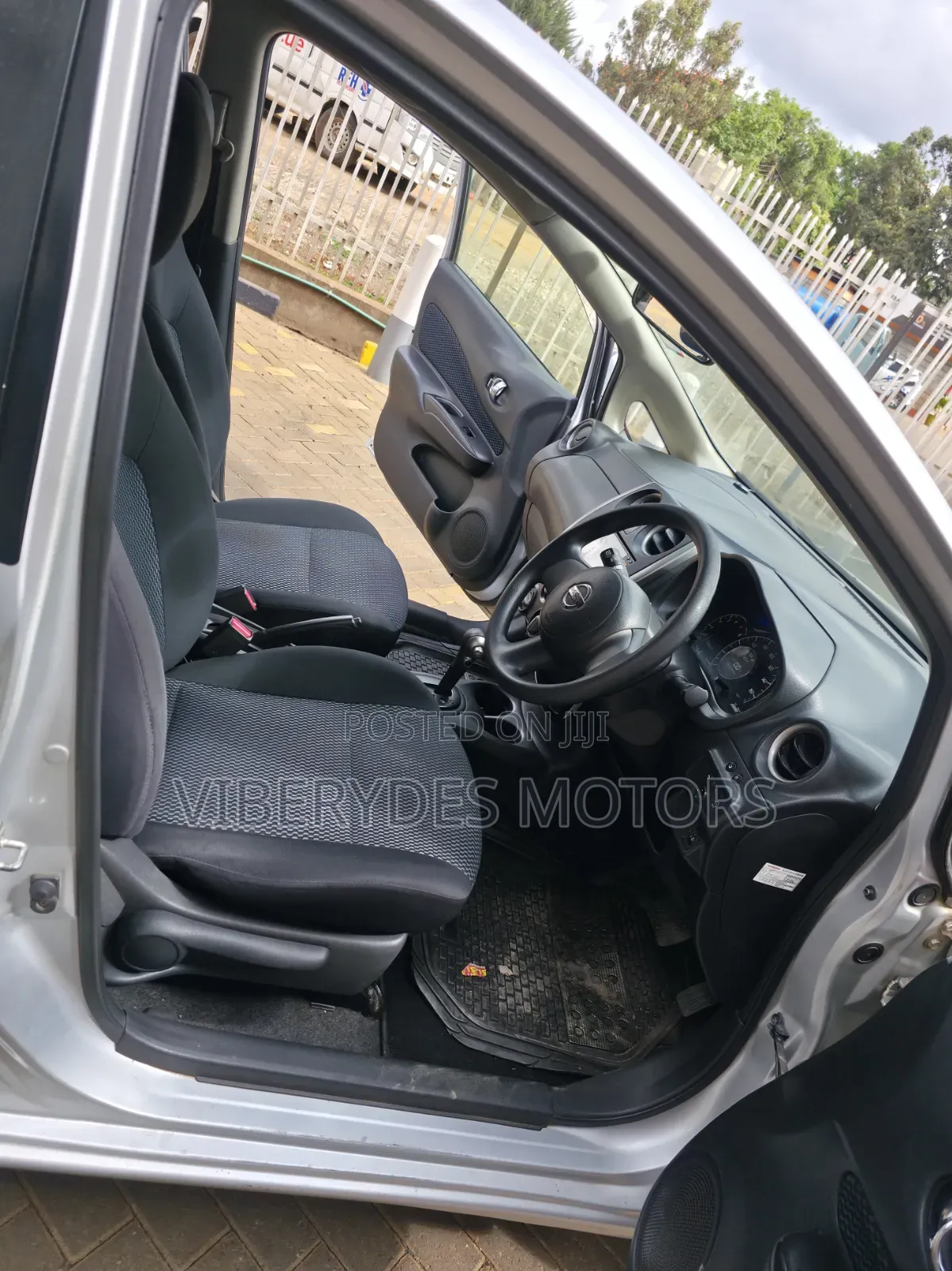 Nissan Note 2012 Silver