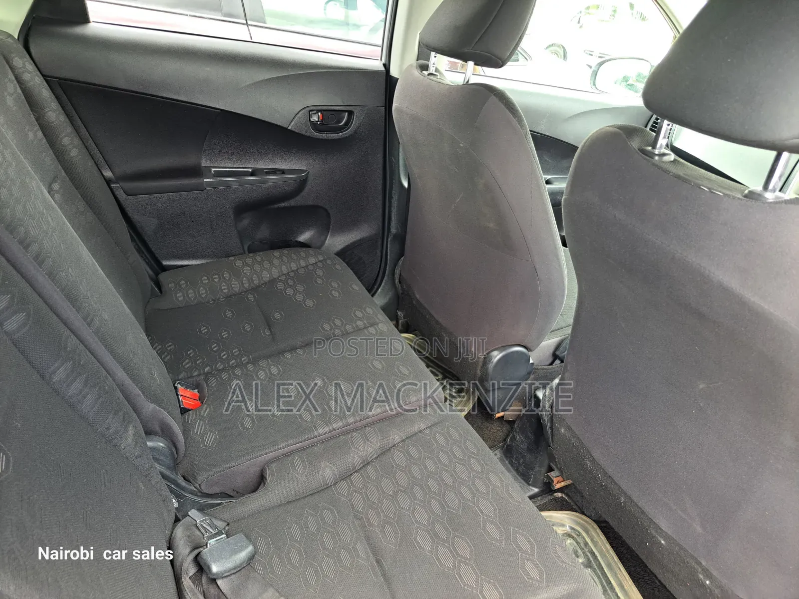 Toyota Ractis 2013 Silver