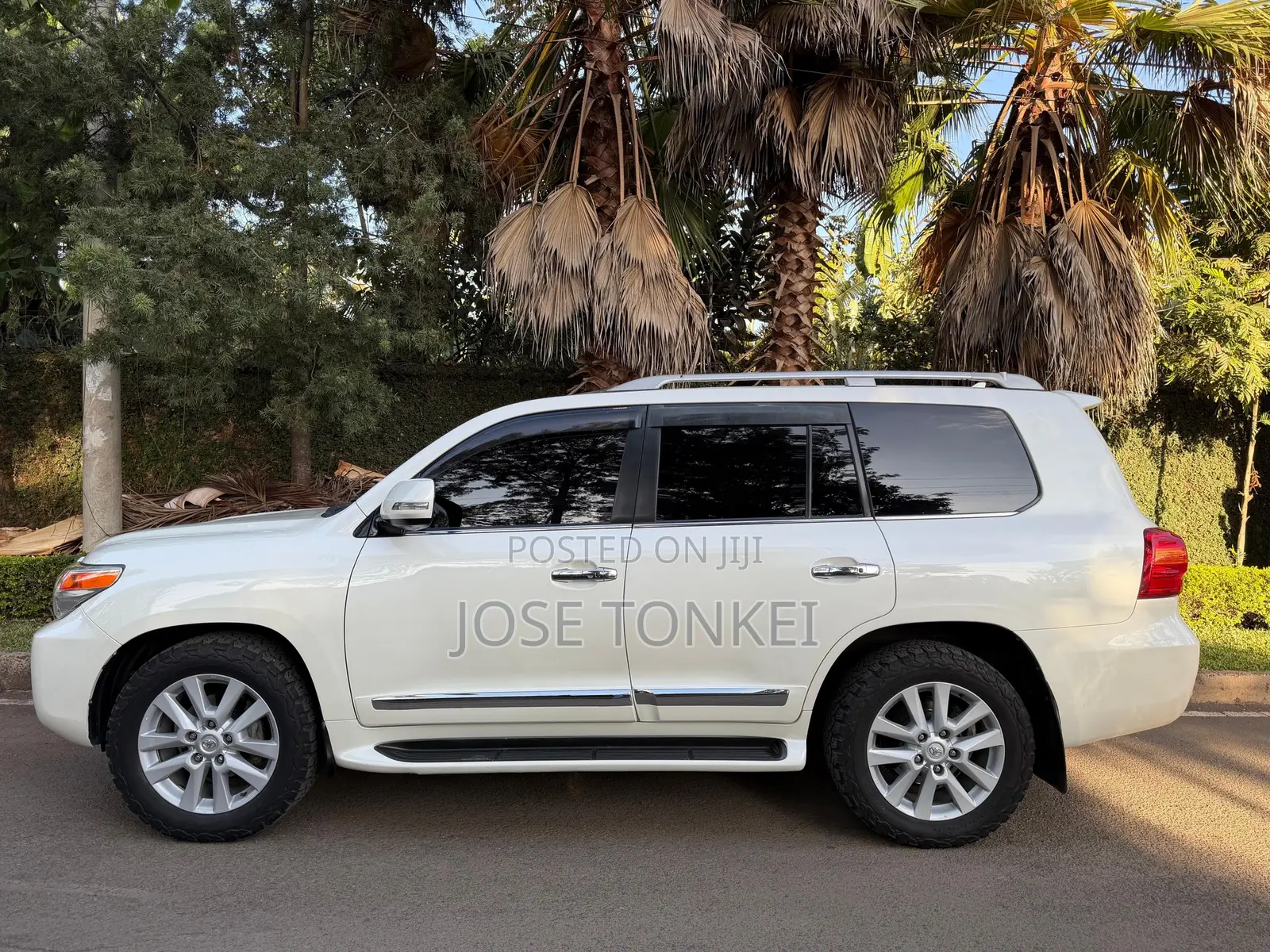 Toyota Land Cruiser 4.6 V8 ZX 2014 White