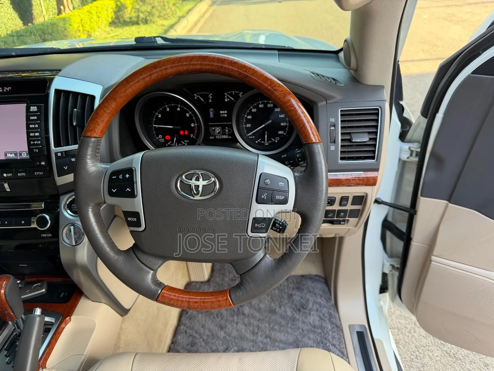 Toyota Land Cruiser 4.6 V8 ZX 2014 White