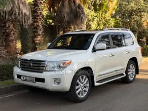 Toyota Land Cruiser 4.6 V8 ZX 2014 White