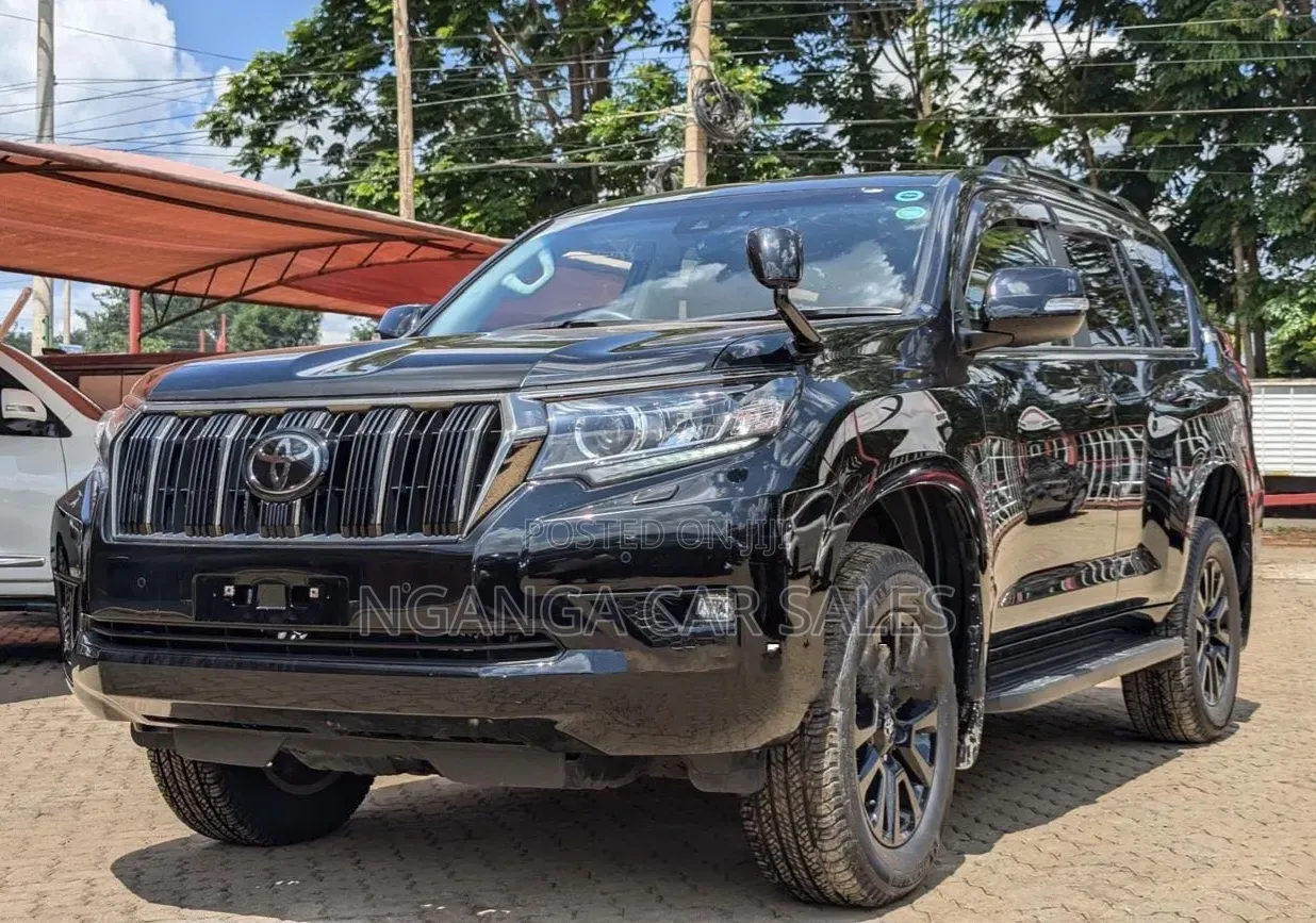 Toyota Land Cruiser Prado 2017 Black
