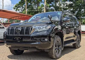 Toyota Land Cruiser Prado 2017 Black