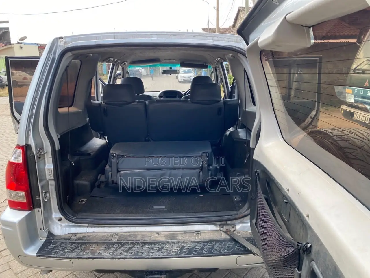 Mitsubishi Pajero 2005 Silver