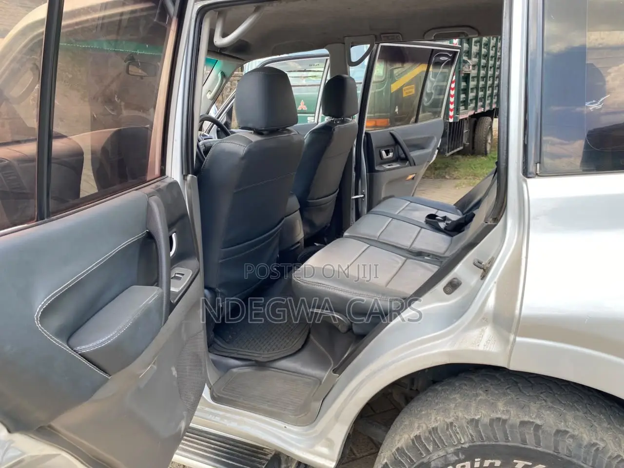 Mitsubishi Pajero 2005 Silver