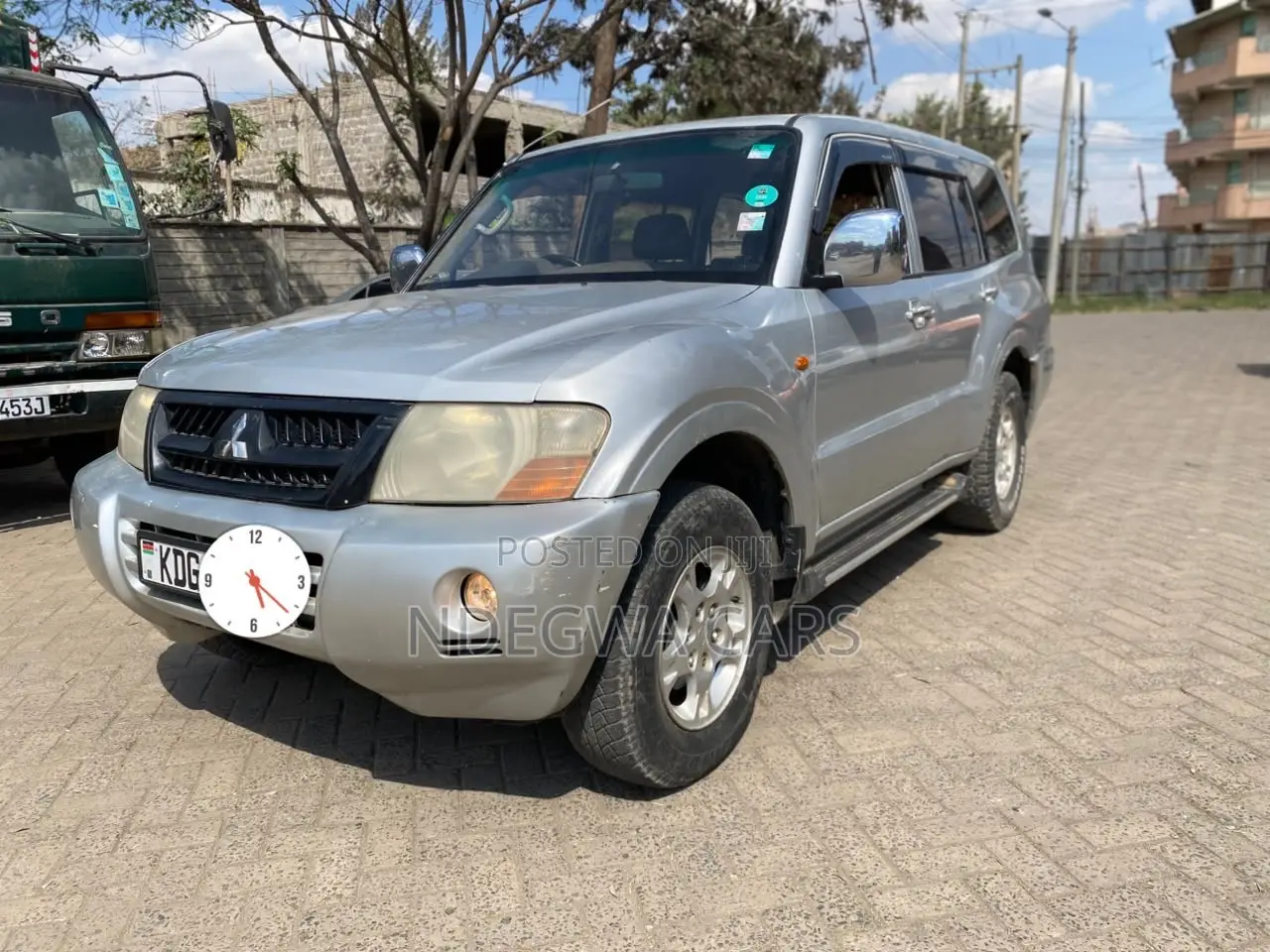 Mitsubishi Pajero 2005 Silver