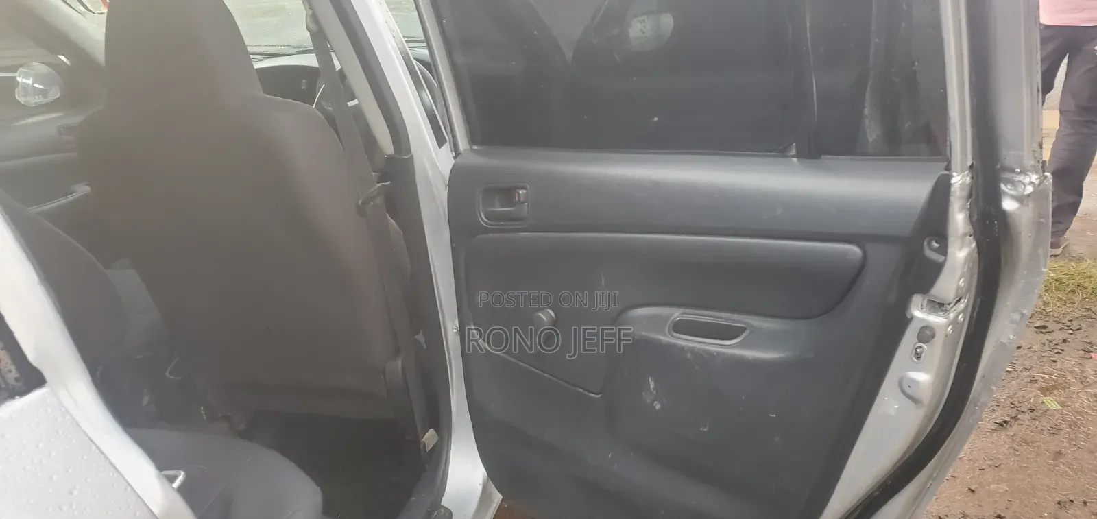 Toyota Probox 1.5 GL 4WD 2011 Silver