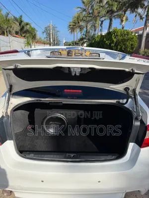 Subaru Legacy 2016 White