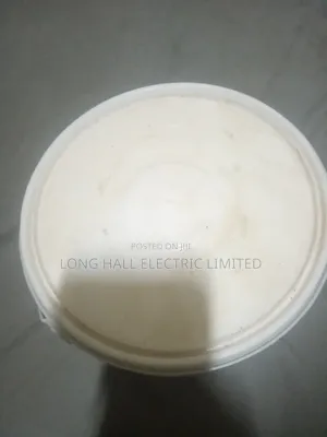 Crown Paints Silk Vinyl Emulsion