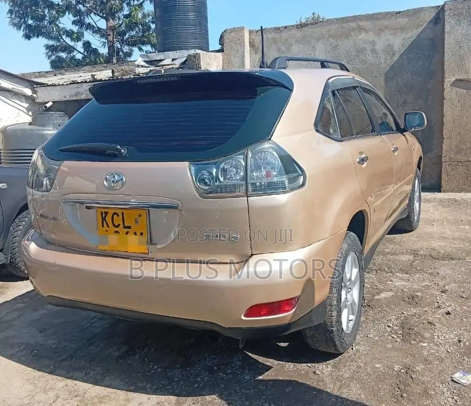 Toyota Harrier 2010 Gold