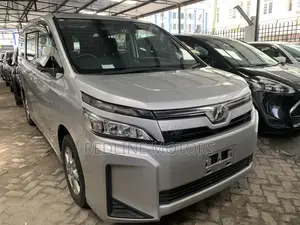 Toyota Voxy V 2WD 7-Seater 2019 Silver