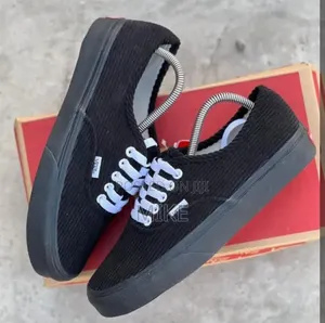Vans Corduroy Sizes 37-45
