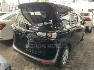Toyota Sienta 1.5 FWD 2019 Black