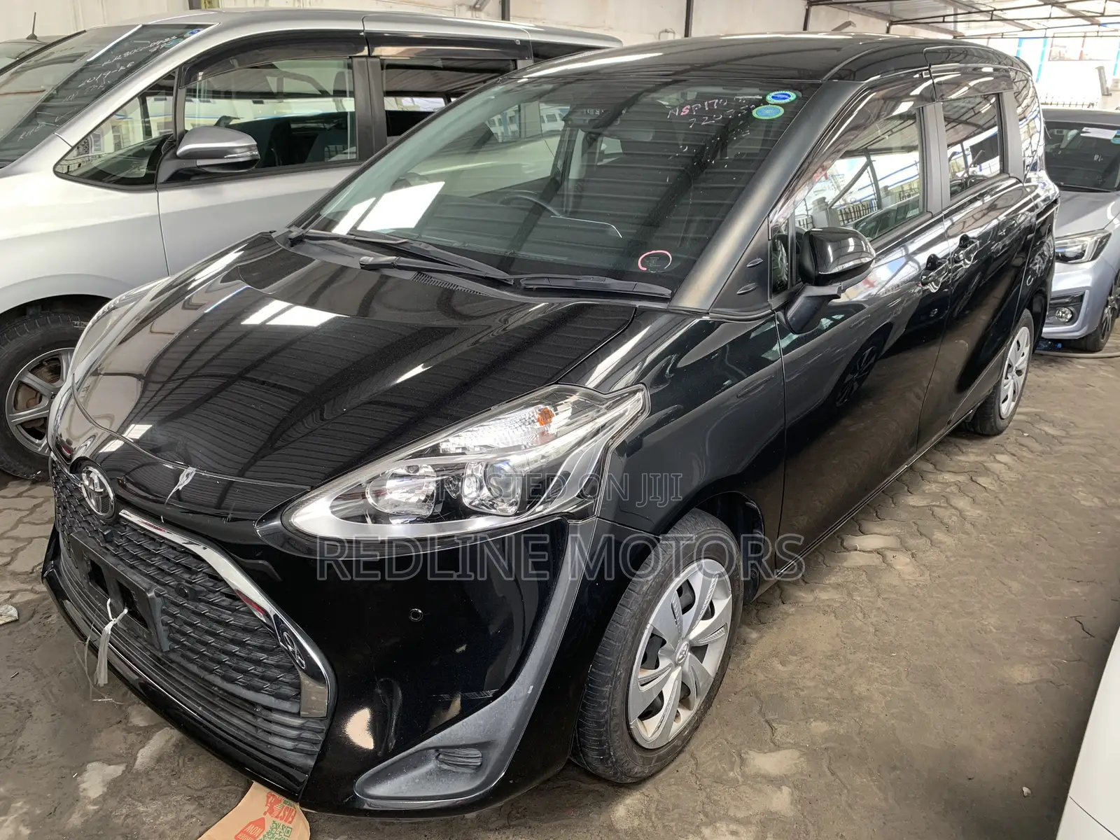 Toyota Sienta 1.5 FWD 2019 Black