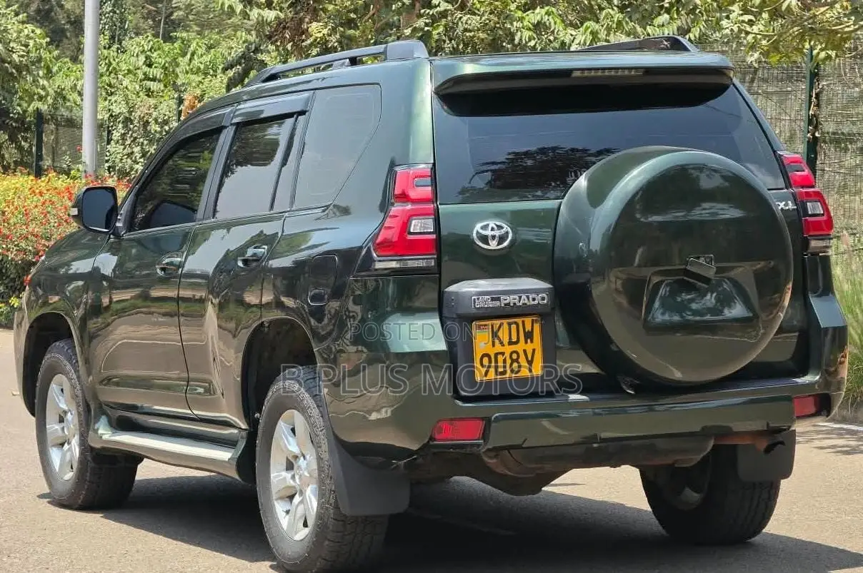 Toyota Land Cruiser Prado 2014 Green