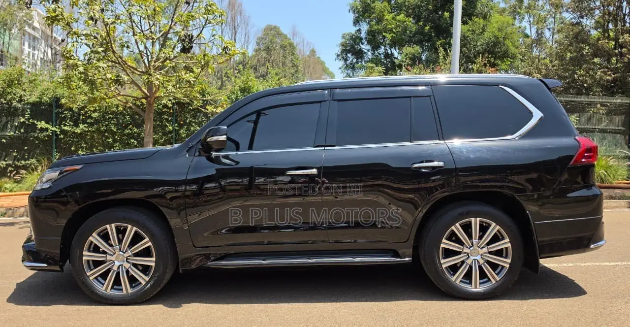 Lexus LX 2016 Black