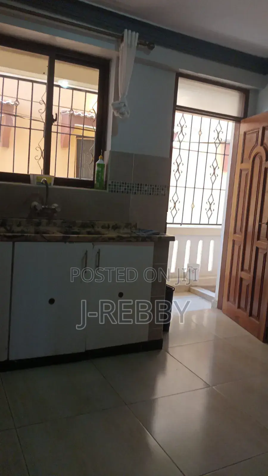 Furnished 3bdrm Apartment in Ajanta 3 Estate, Mtambo for rent