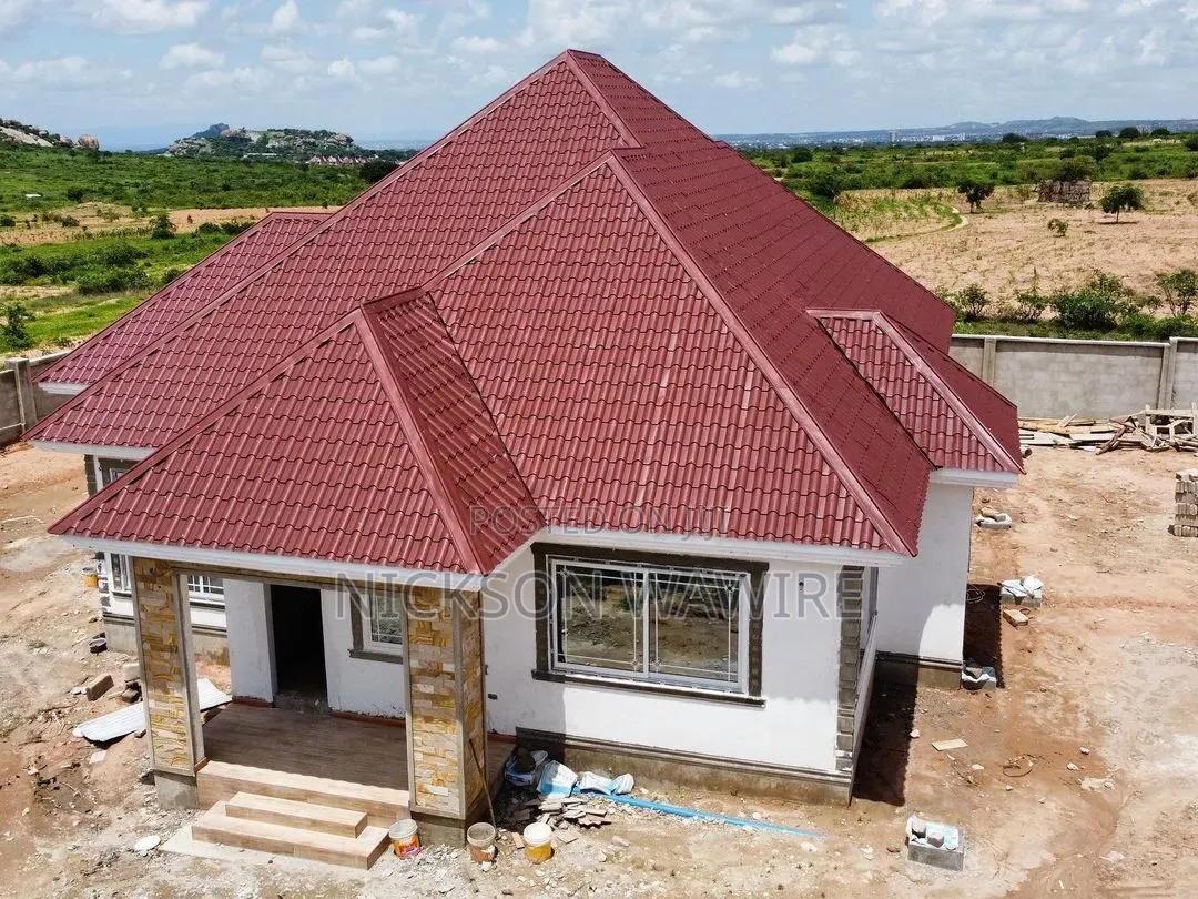 Roofing and Roof Repairs /Redesign