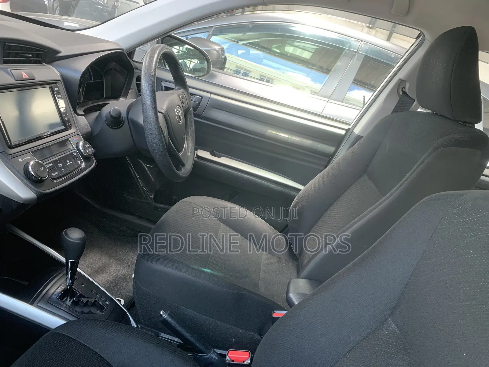 Toyota Corolla Fielder 1.5 Hybrid FWD 2020 Pearl