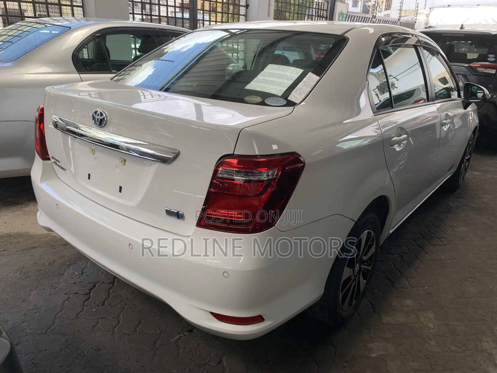 Toyota Axio 1.5 Hybrid 2WD 2019 Pearl