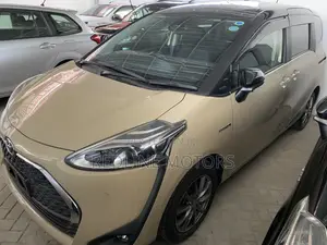 Toyota Sienta 1.5 Hybrid FWD 2019 Beige