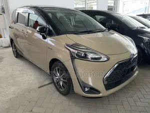Toyota Sienta 1.5 Hybrid FWD 2019 Beige