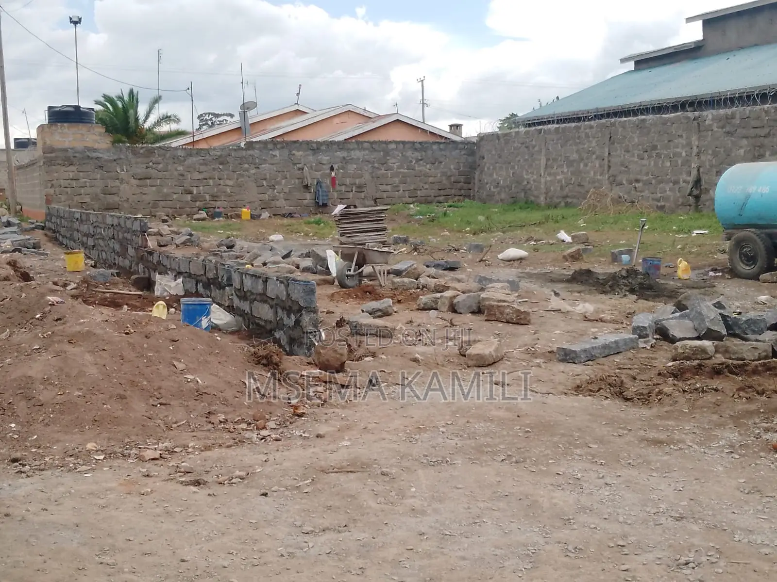 Plot 4 Sale 50x100