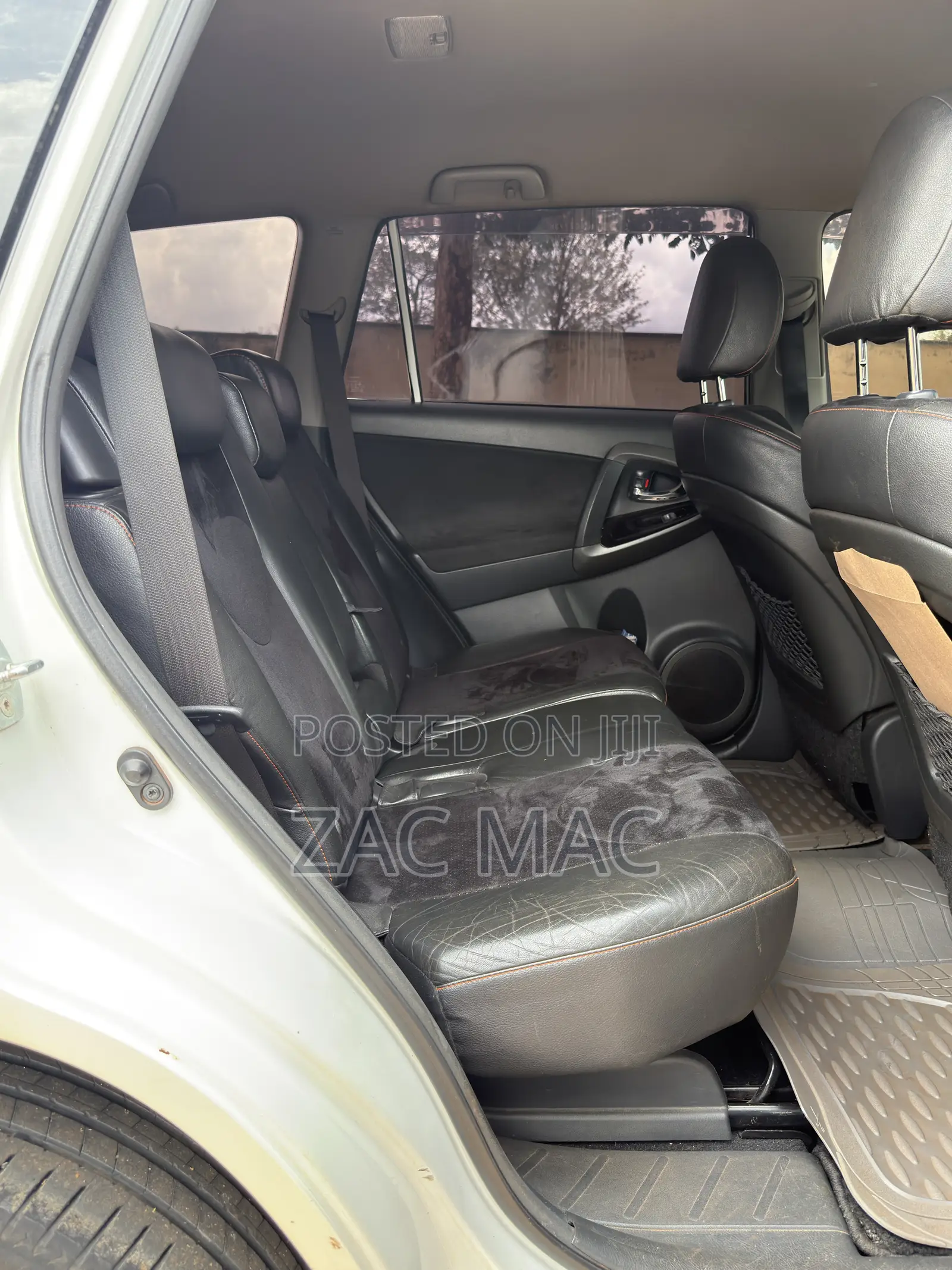 Toyota Vanguard 2013 Pearl