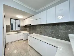 2-bedroom plus Dsq apartment to let in Lavington Kes 110,000