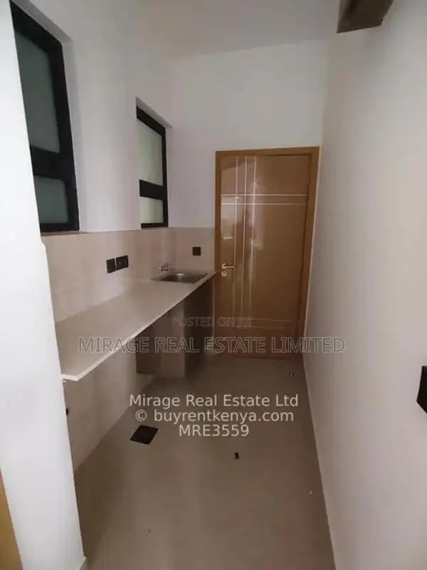 3-Bedroom plus Dsq Apartments To Let – Brookside