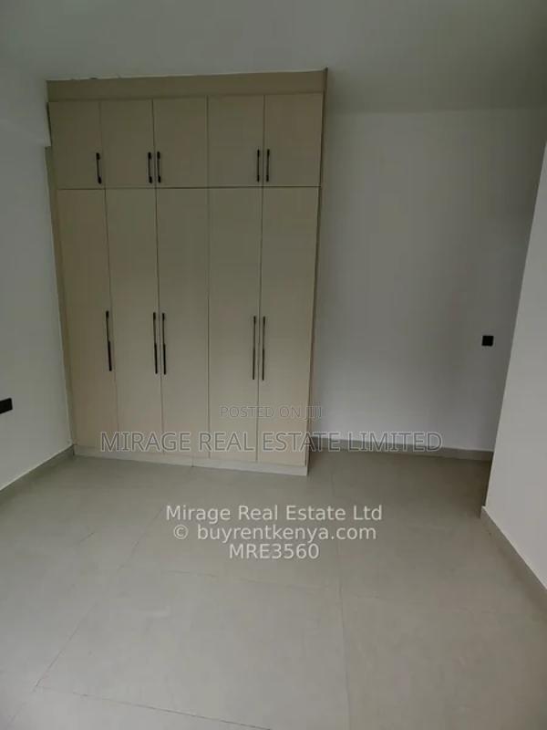 3-Bedroom plus Dsq Apartments To Let – Brookside - thumbnail 9